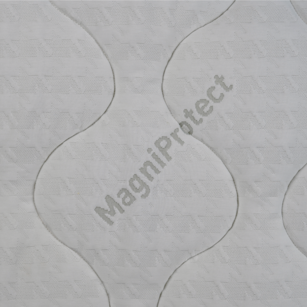 Magni Protect mattress topper image 1